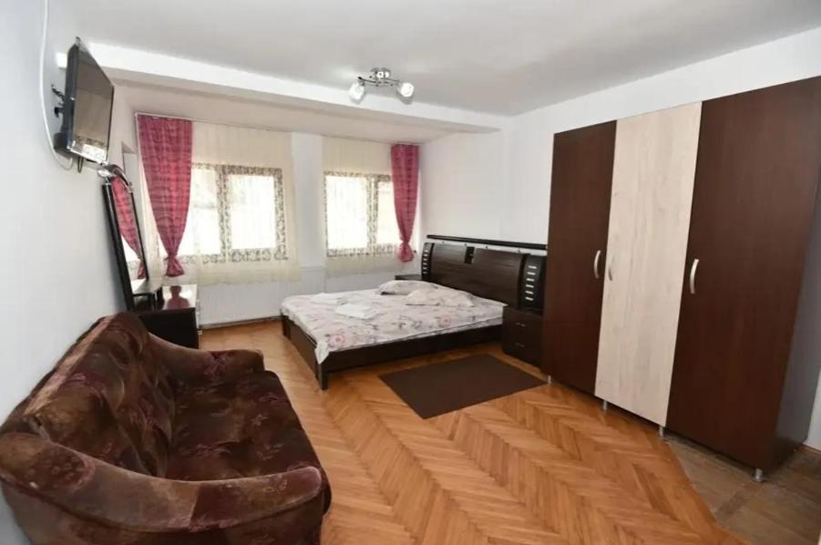 Vila Bianca Buşteni Εξωτερικό φωτογραφία